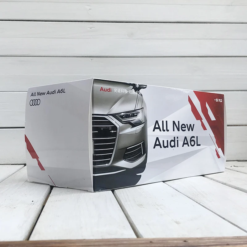 1:18 2019 for Audi A6L car alloy car model gift collection display ornaments for friends and relatives