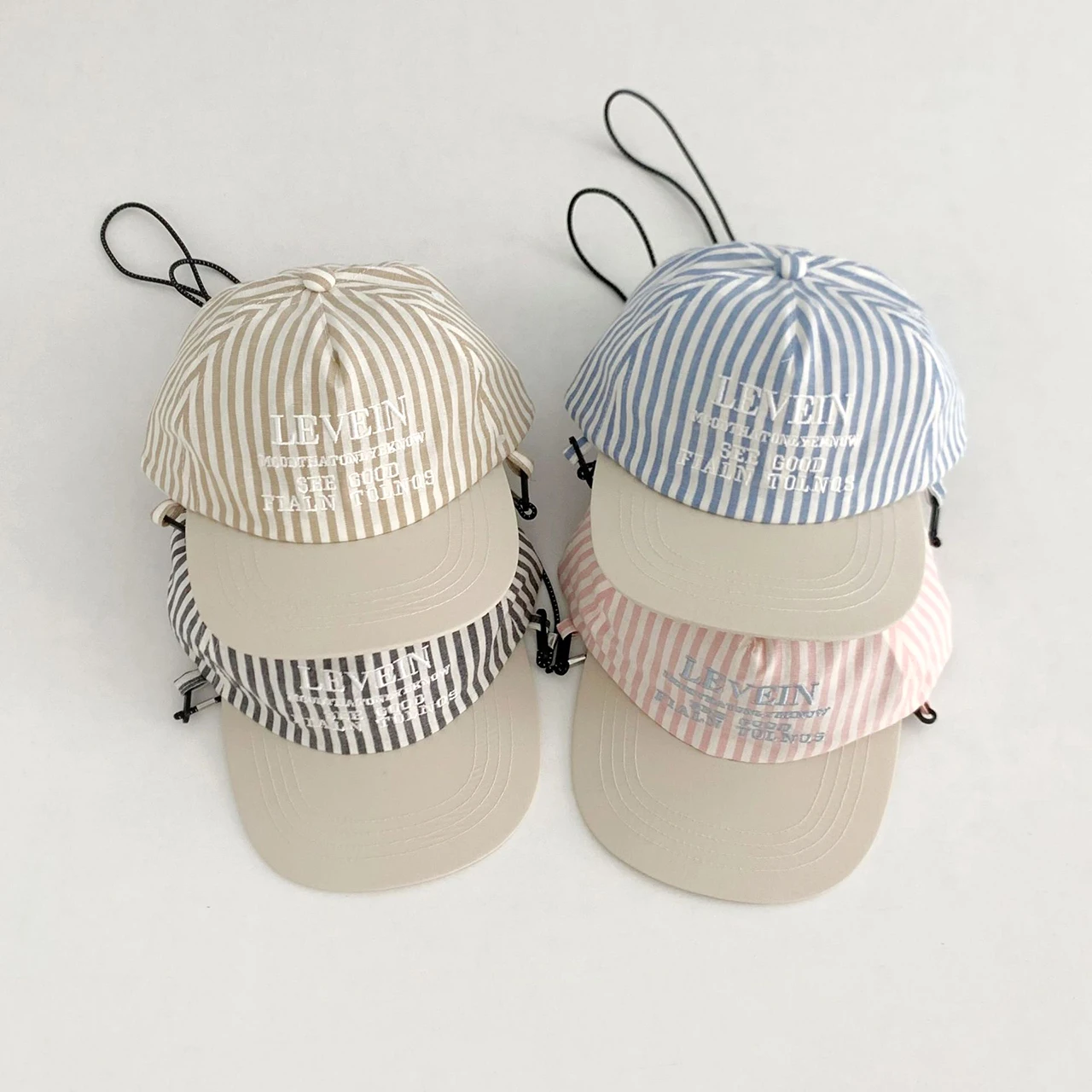 

Детская кепка в полоску с цветными блоками, модная бейсбольная кепка с плоским карнизом на шнурке, весна-лето, детский солнцезащитный козырек, От 2 до 8 лет