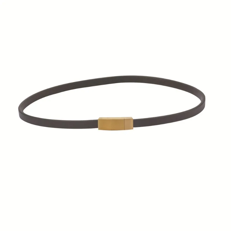 طوق حبل جلدي مربع من الفولاذ التيتانيوم بتصميم متخصص، قلادة سلسلة الترقوة النسائية، قلادة حبل من الجلد الأسود