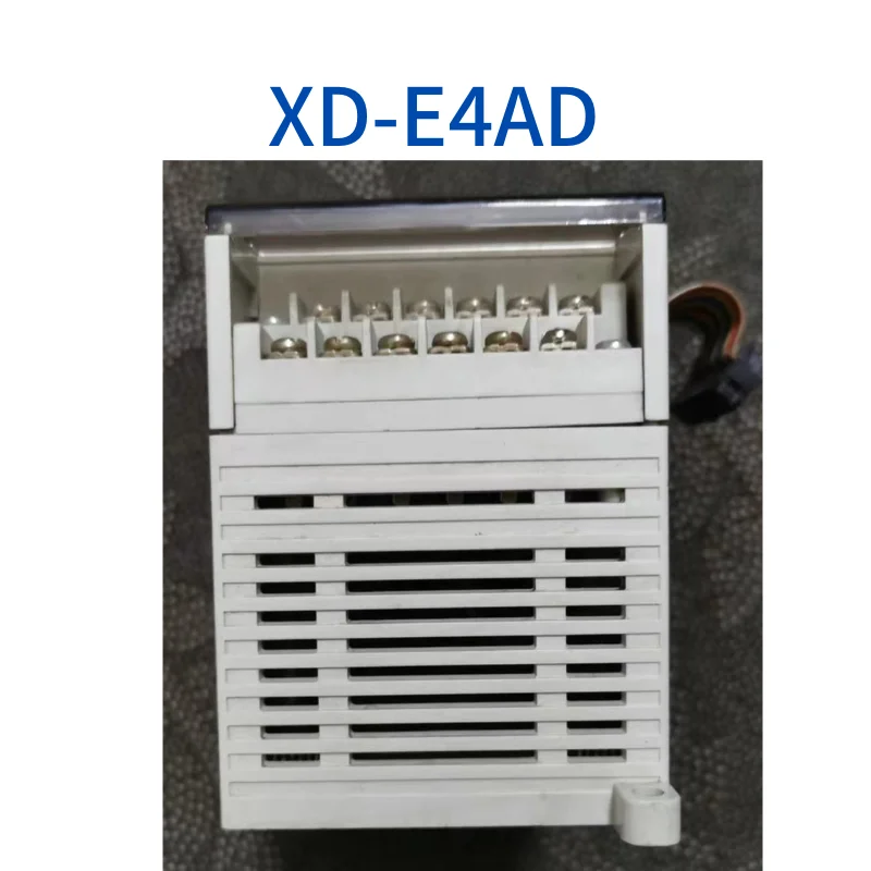 Used PLC module XD-E4AD Good feature package fast delivery