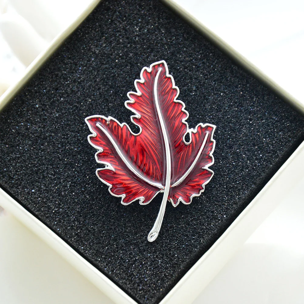 

Leaf Brooch Enamel Flower Lapel Pin Alloy Breastpin for Holiday Daily Wear Casual Gifts Fashion Accessories