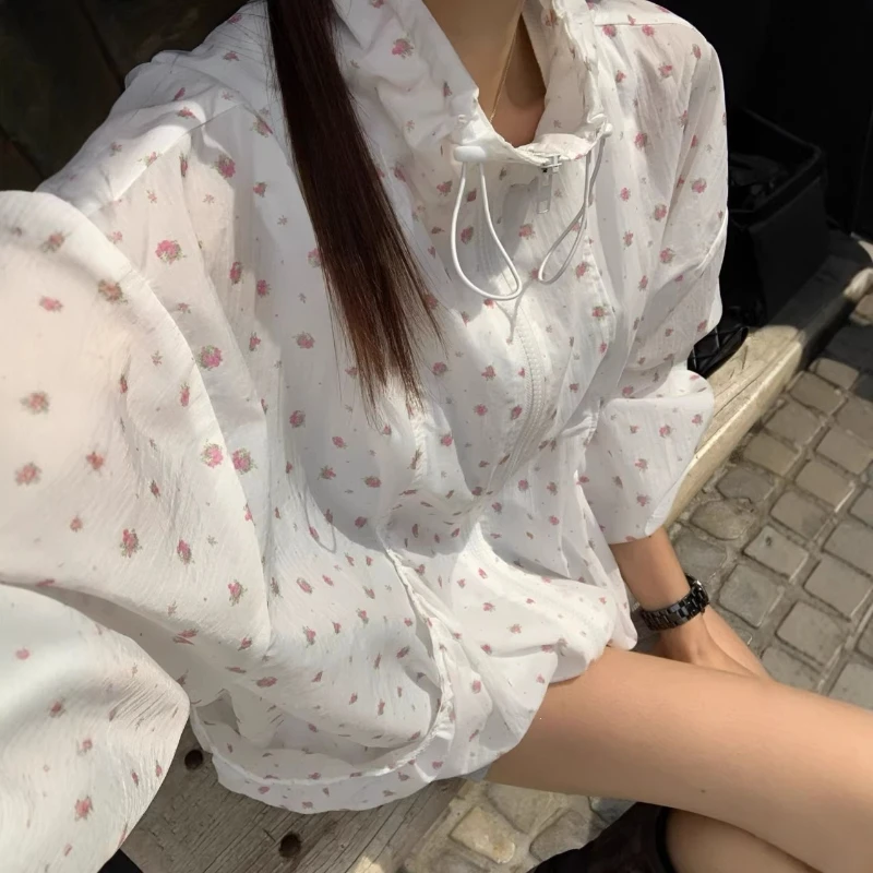 2026 Summer Hot Selling New Lightweight Sunscreen Breathable Simple Zipper Stand up Collar Long Sleeve Top