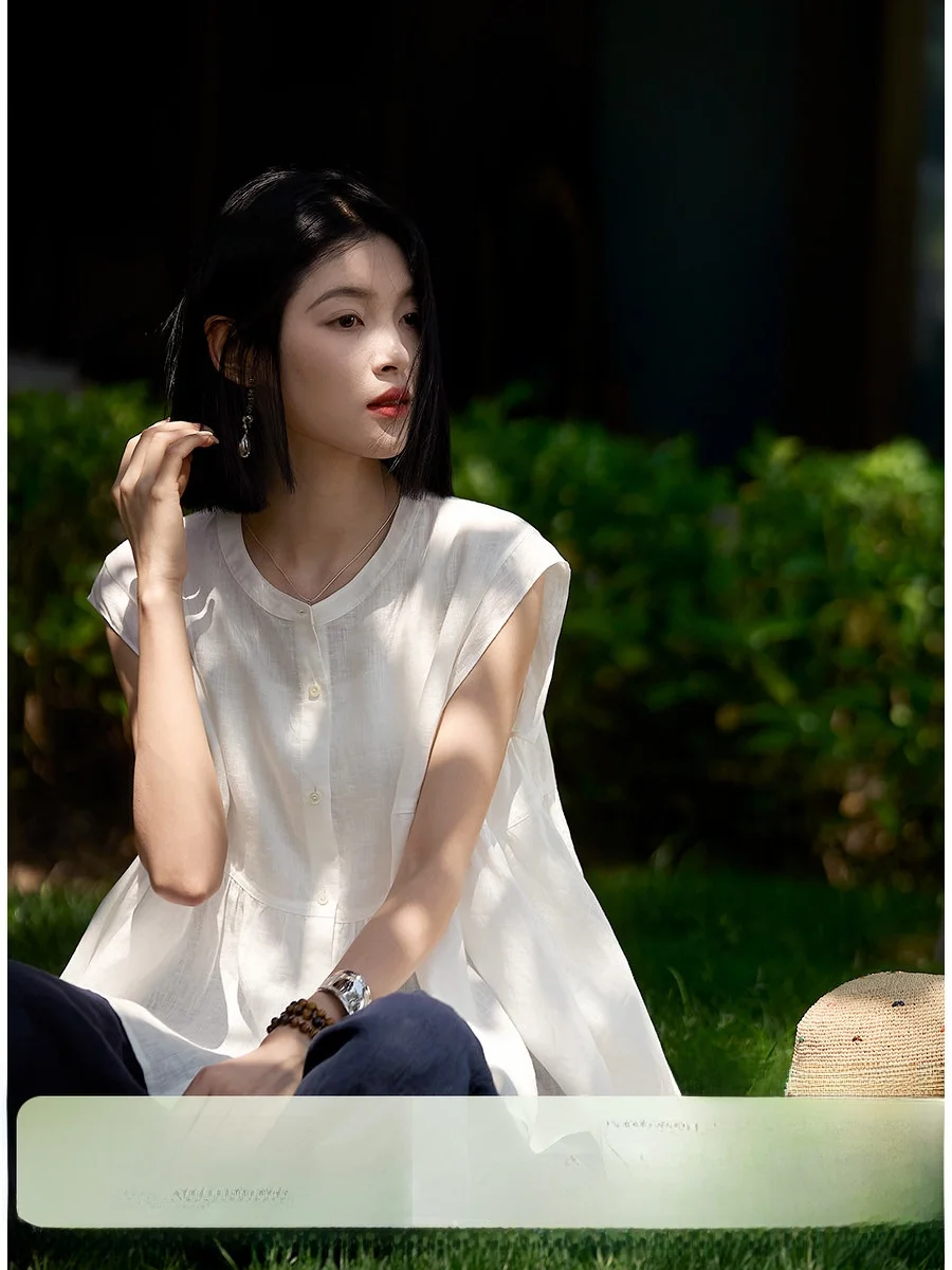 

Summer Lightweight Linen Loose Sleeveless Doll Shirt Women's New Style Commute OL Style Folded Hem round Neck Pure Color