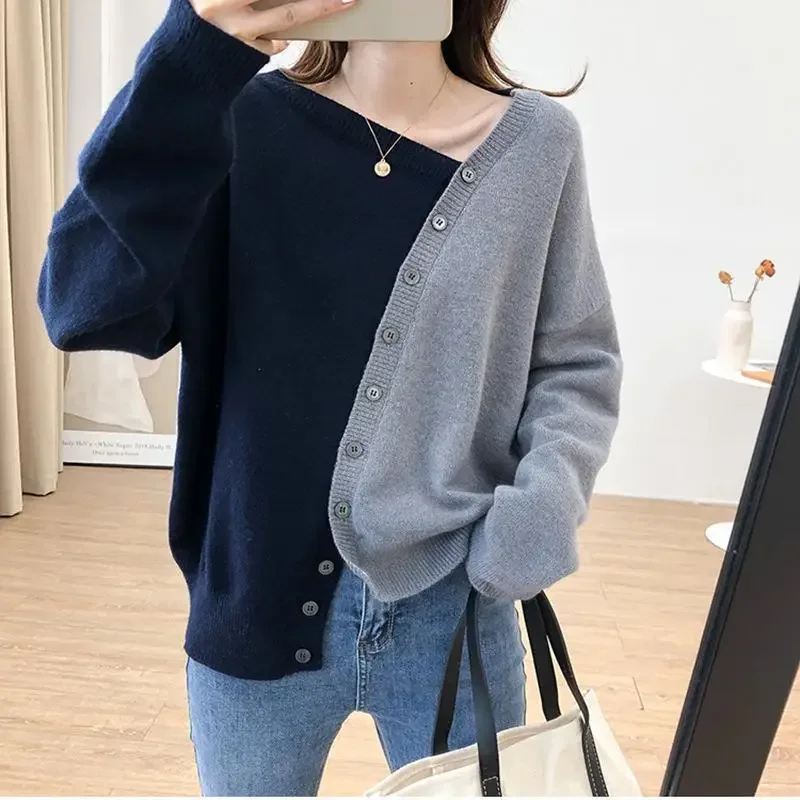 

Irregular diagonal buttons design sense contrast color long sleeve sweater female 2024 Korean loose casual sweater