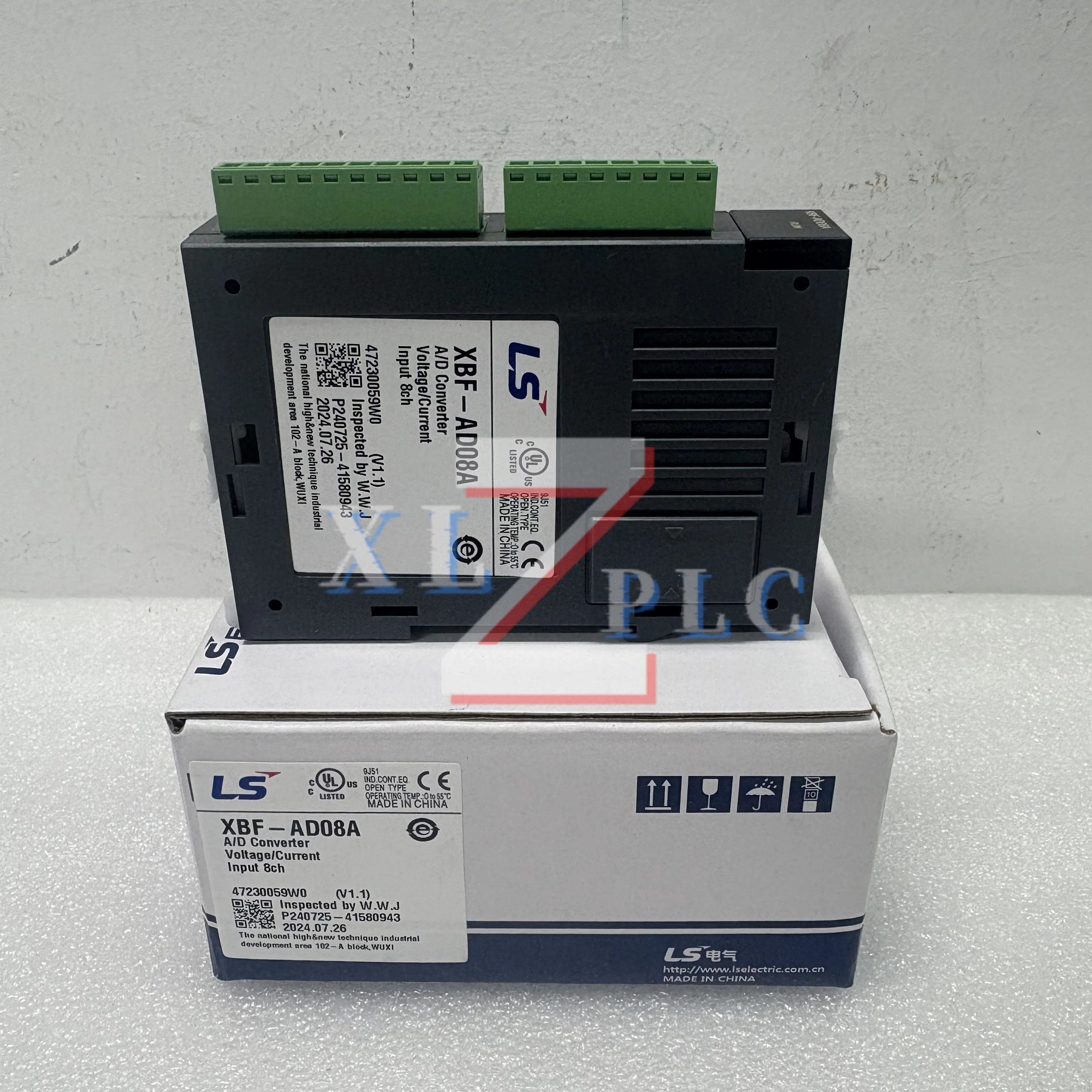 

Модуль ПЛК новый оригинальный XBF-AD04A XBF-AD08A