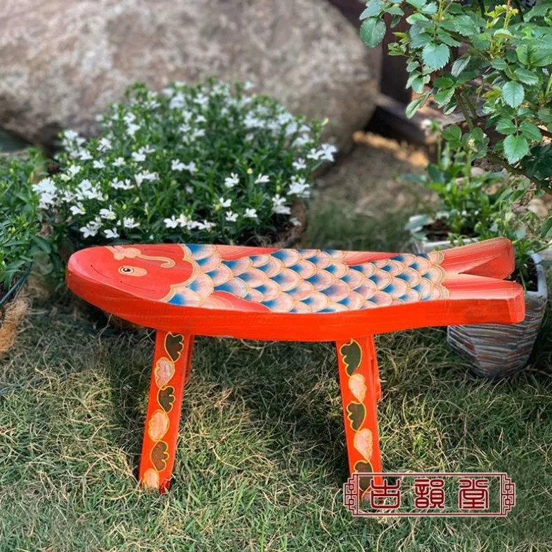 Taburete pequeño pintado de madera de olmo antiguo, taburete de pescado pequeño para niños, taburete bajo Retro pintado a mano, taburete de polea creativo de moda para el hogar