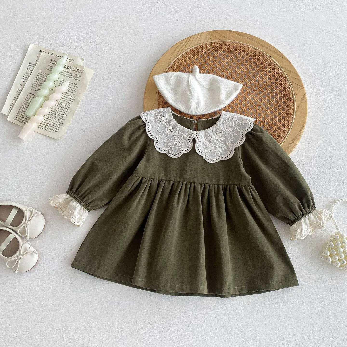 

2025 Spring Baby Girl Long Sleeve Green Dress Girls Cute Lace Collar Peter Pan Princess Dress Infant Toddler Cotton Casual Dress