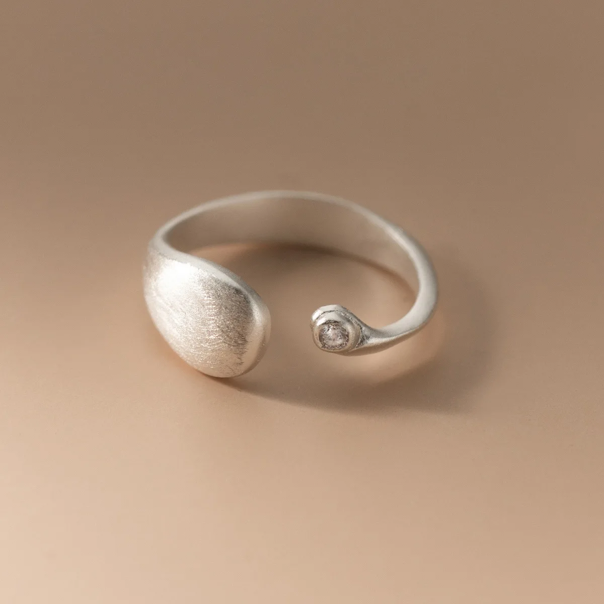 MOJOY Light Luxury Matte Brushed Metal Water Droplet Open Ring For Women Elegant Charming Adjustable Ring Jewelry Gift Wholesale