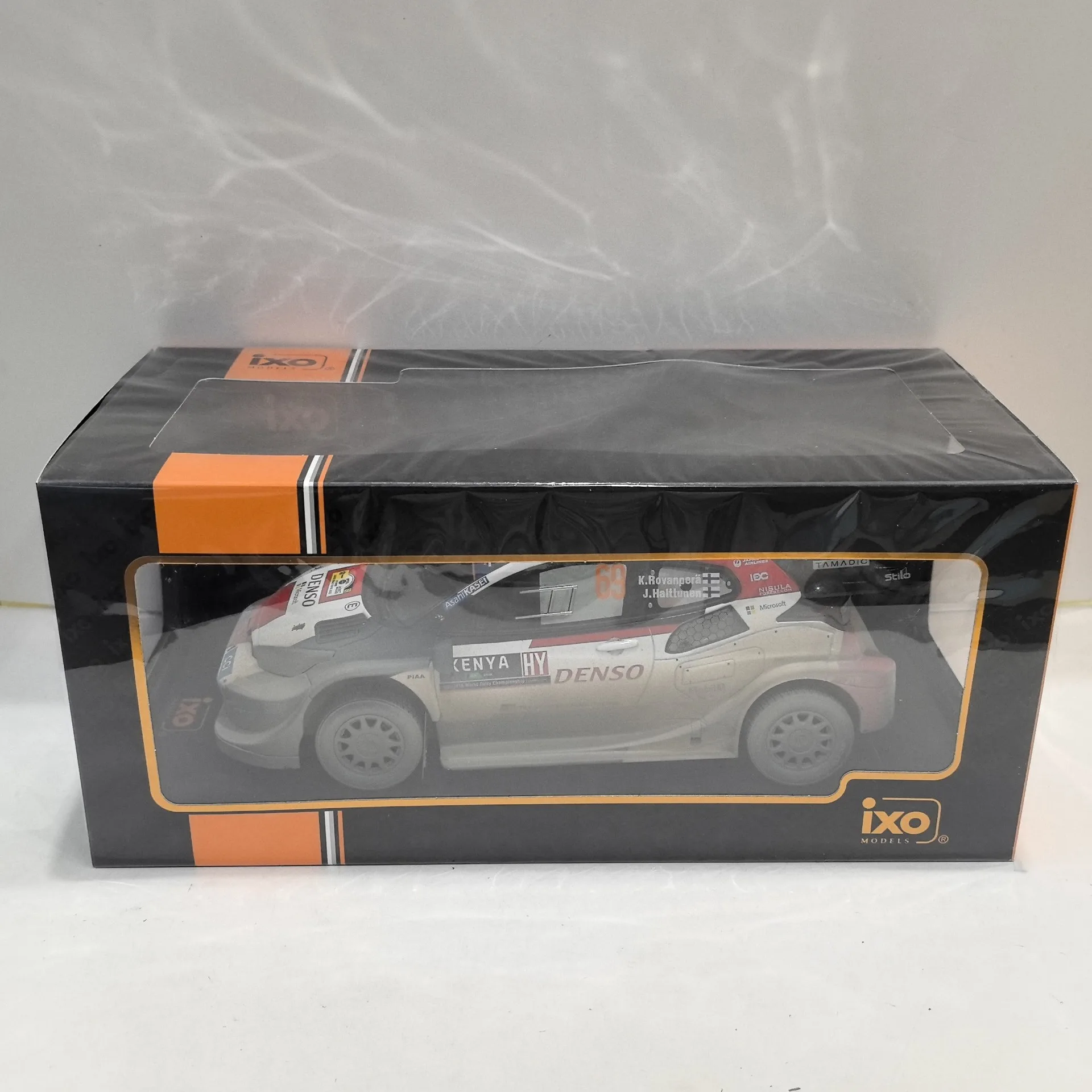 다이캐스트 IXO 1:18 스케일 TOYOTA GR YARIS # 69 2023 게임 후 진흙 버전 포스트 레이스 합금 자동차 모델 소장 장난감 선물