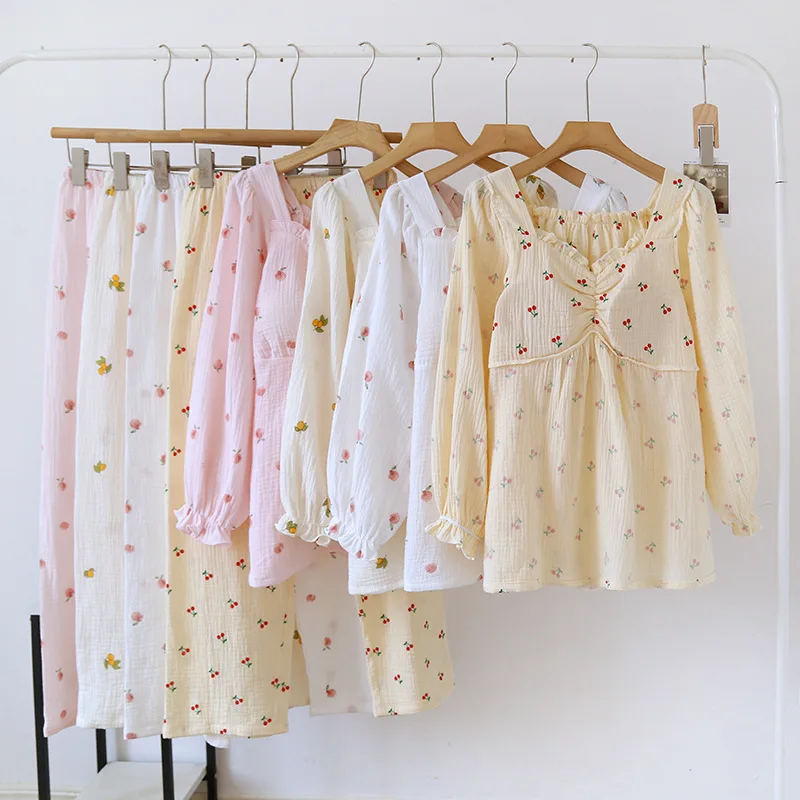 

Женские пижамы из двух предметов со штанами, осенняя одежда для сна для сна, марлевый хлопковый пижамный комплект с цветочным принтом, женские пижамы с нагрудником