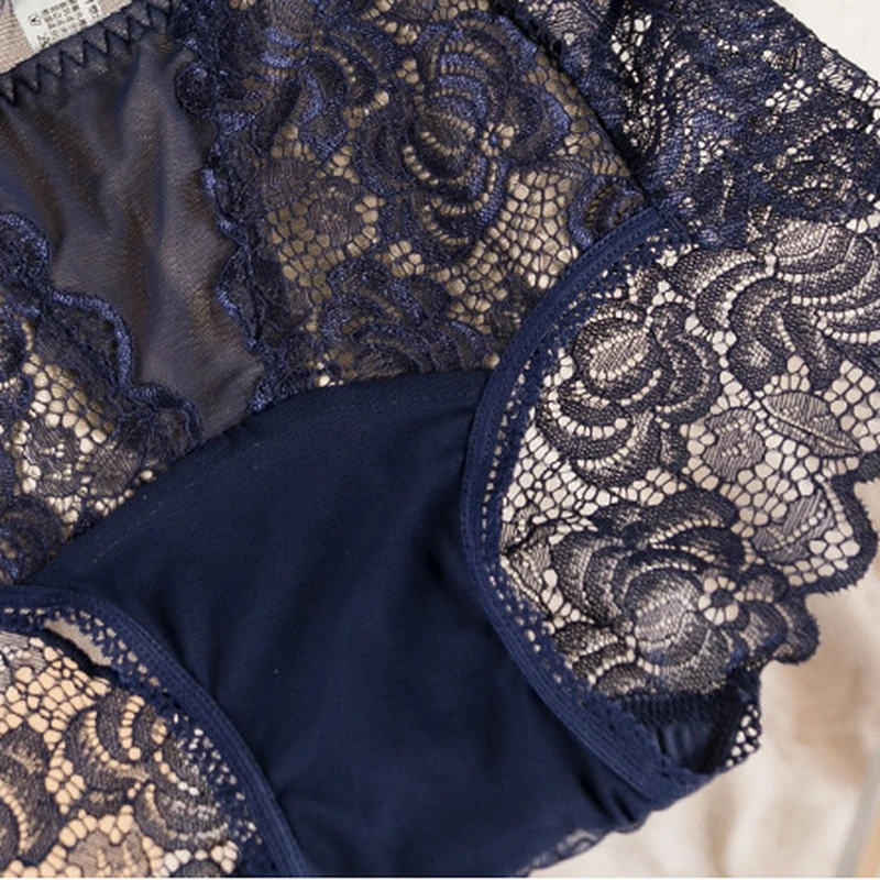 Women Luxury Exquisite Embroidery Sexy Transparent Lace Panties Elasticity Breathable Middle Waist Underwear