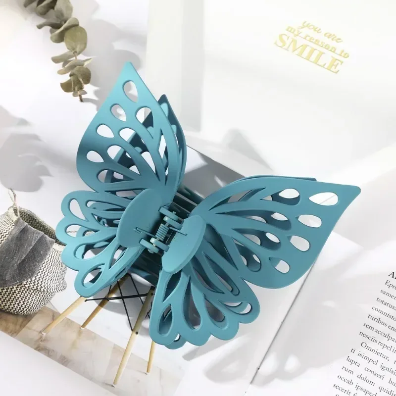 Hollow Double Butterfly Hair Clip Japanese Style Large Size Solid Matte Hair Butterfly Clip for Girls Hair Styling Hairpin Tools