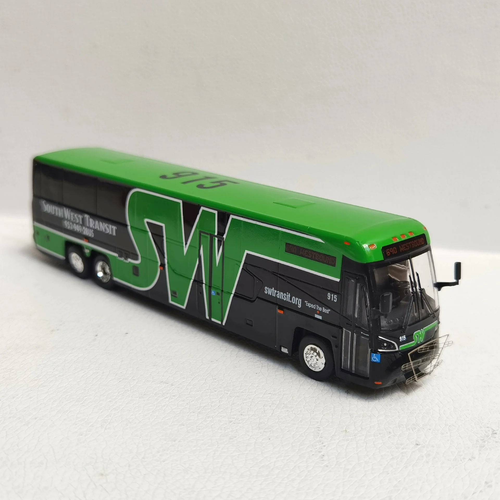 1:87 Scale HO D45 Bus Plastic Car Model Toy Plastic Collectible Ornament Souvenir Toys Cars