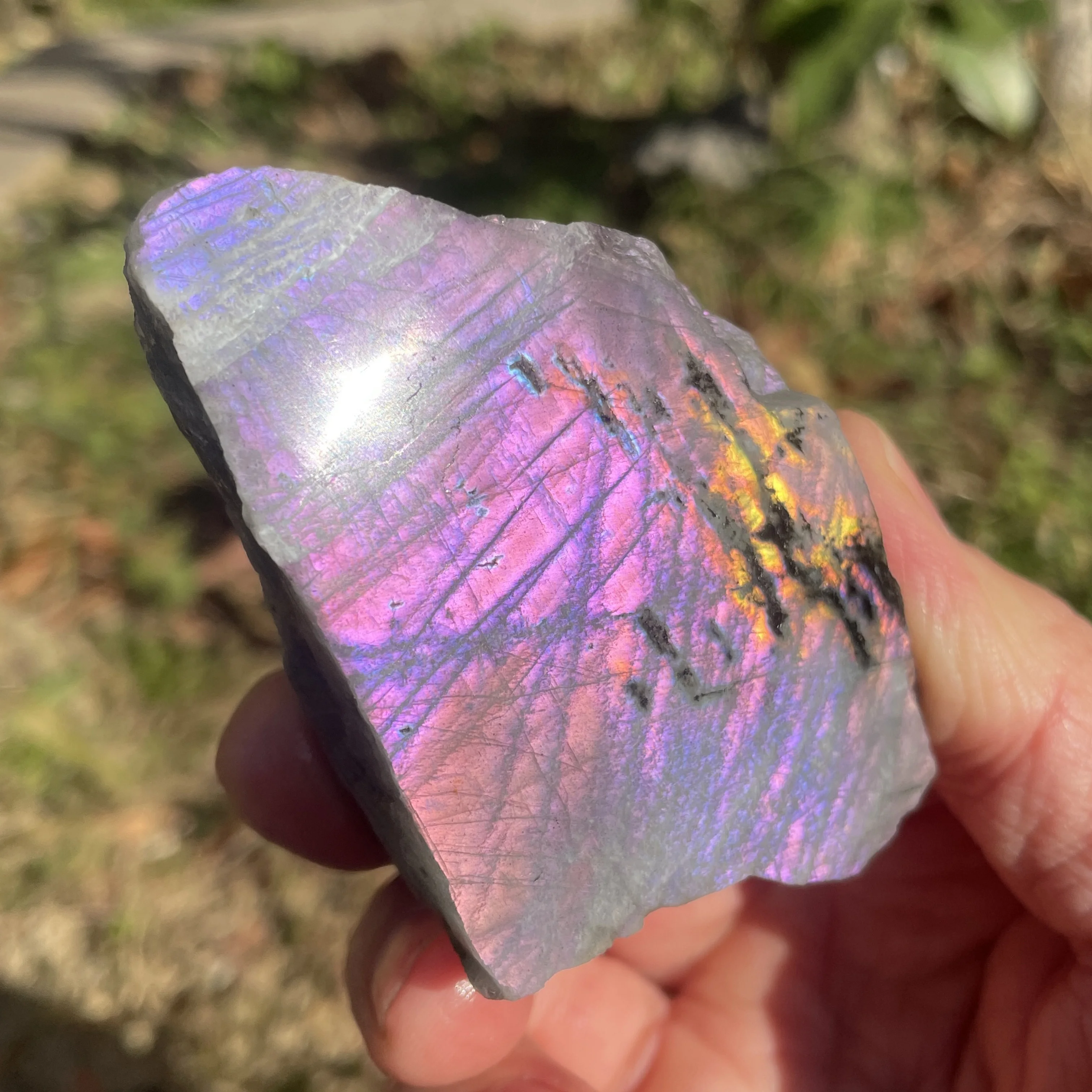 Natural Purple Labradorite Slab Slices Rough Polished Crystal Healing Stone Moonstone Home Decor Shooting under sunlight GT1-19