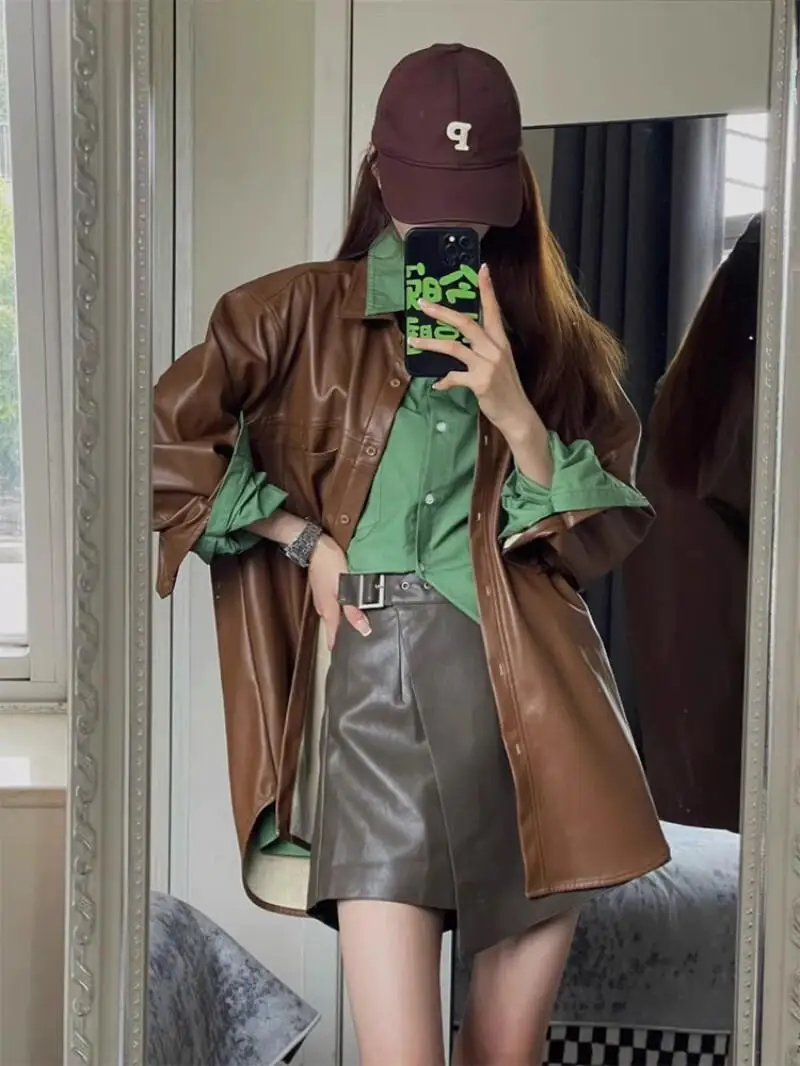 Outfit brauner Lederjackenmantel Damen Frühling Herbst neues Modell Lokomotivjacke im Hongkong-Stil Tops solide Top Eleganz