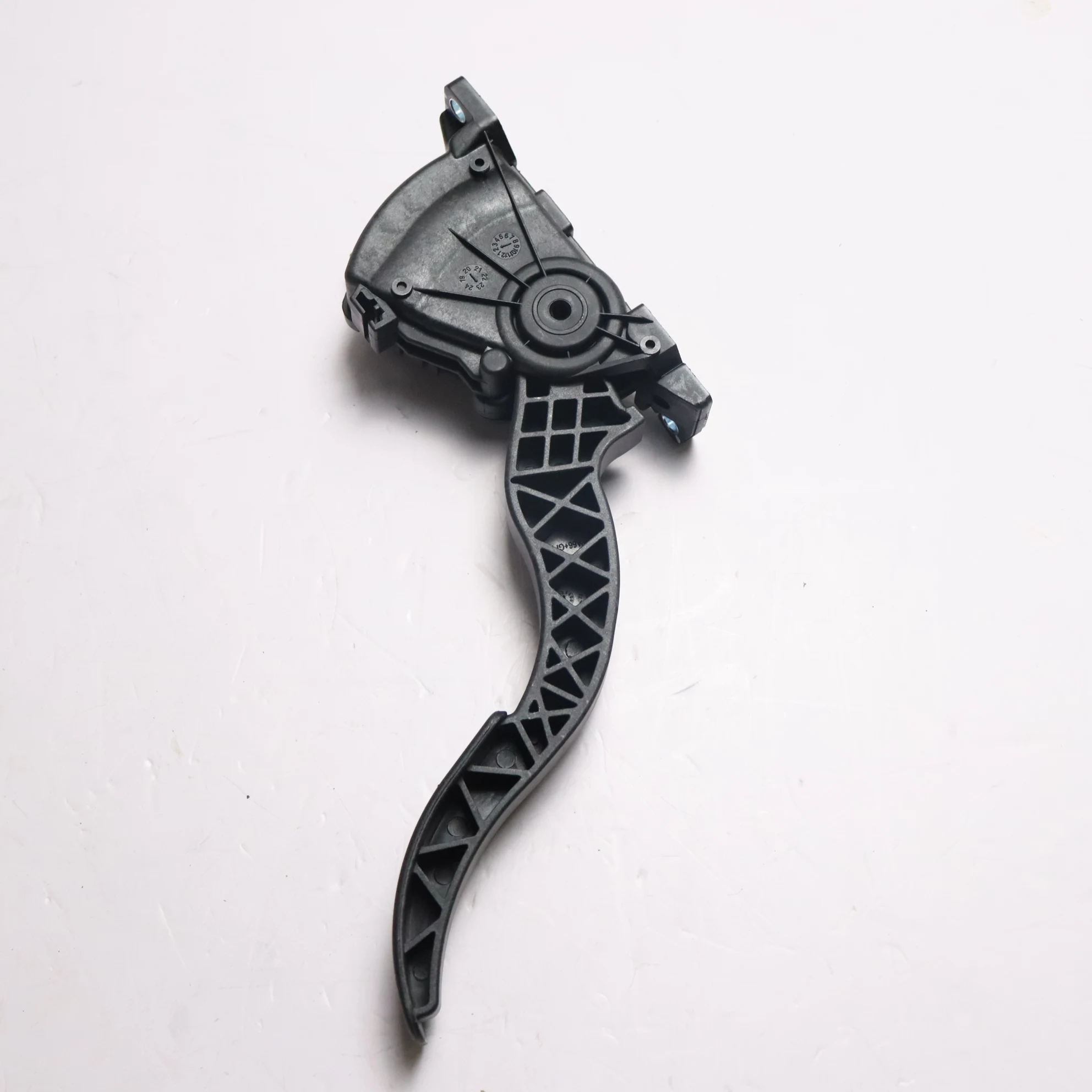 

Brace Accelerator Pedal For JMC VIGUS 3 OEM CP2-9F856-AC