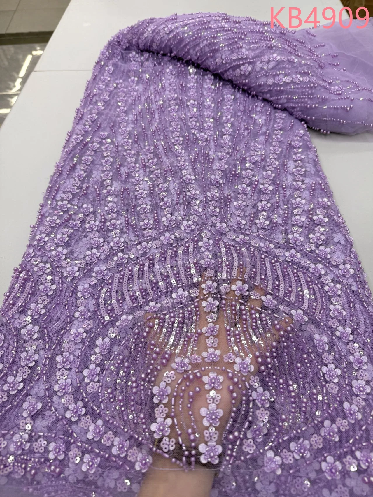 الأبيض مطرز أقمشة الدانتيل الأفريقي أقمشة الدانتيل 5 ياردة جودة عالية 2025 النيجيري الترتر تول النسيج لفستان الزفاف KB4909