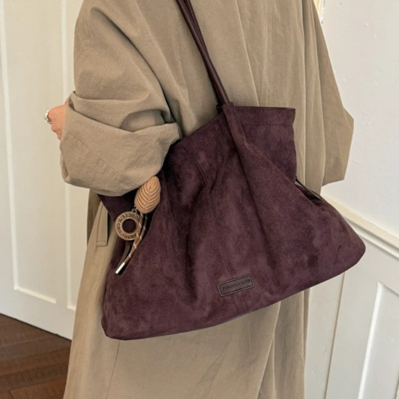 Retro Frosted Pleated Shoulder Bag Autumn Winter Large Capacity Commuter Tote Bag Women's Solid Color Stylish Simple Handbag