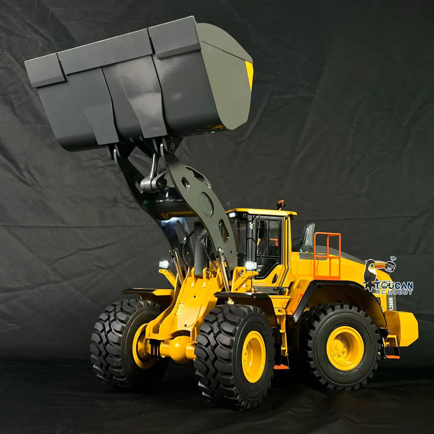 

Новый радиоуправляемый гидравлический погрузчик DoubleE L260H 1/14 с дистанционным управлением, звуком, светом и блокировкой дифференциала, игрушка-модель строительной техники