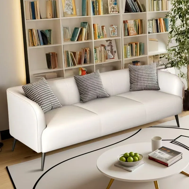 新しい猫用ソファ、小さなアパート、北欧風シンプルモダンな寝室