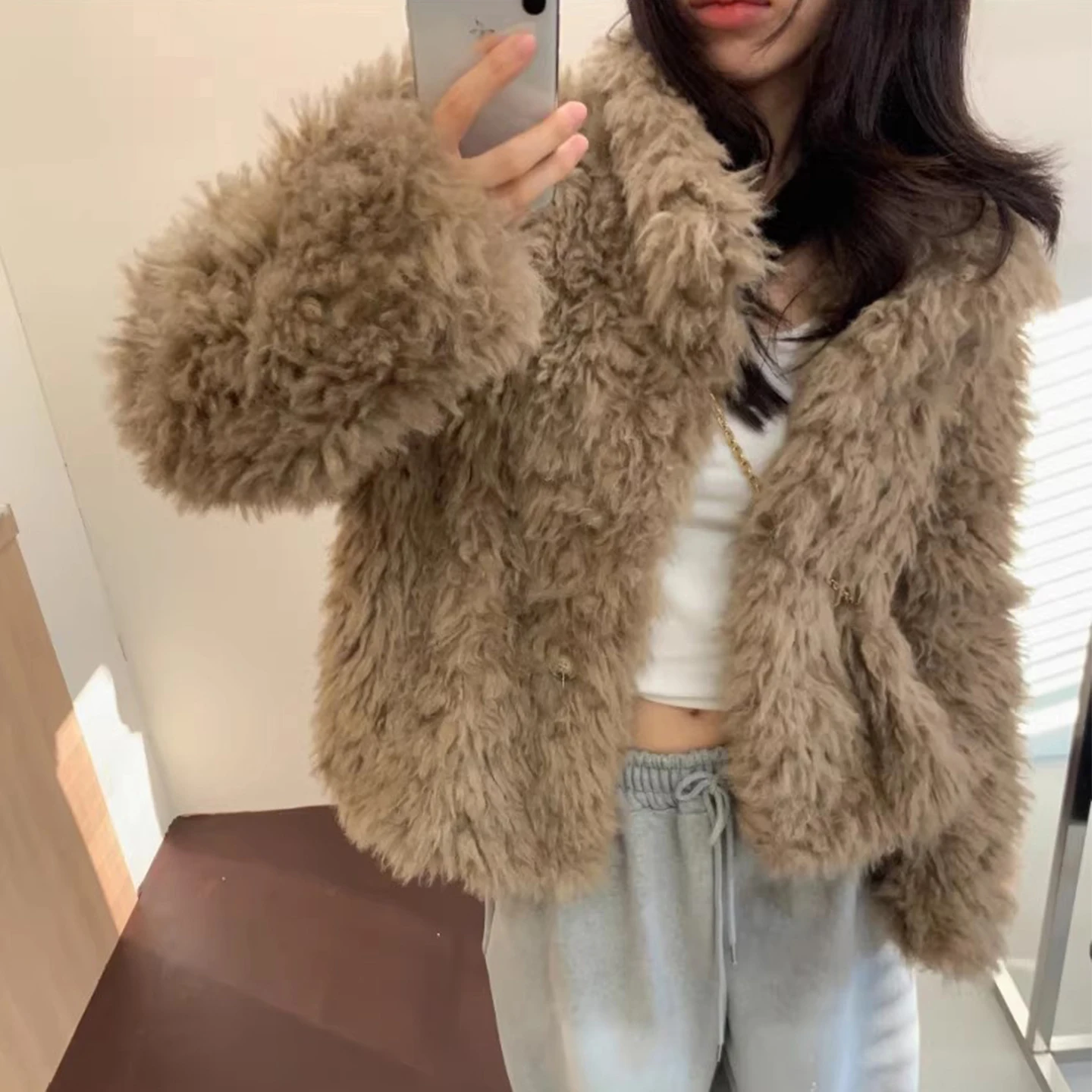

Retro Luxury Faux Fur ort Coat Women's Winter New Lazy Warmth Carrot Sweater Top Polyester Fiber Long Sve Loose Fit