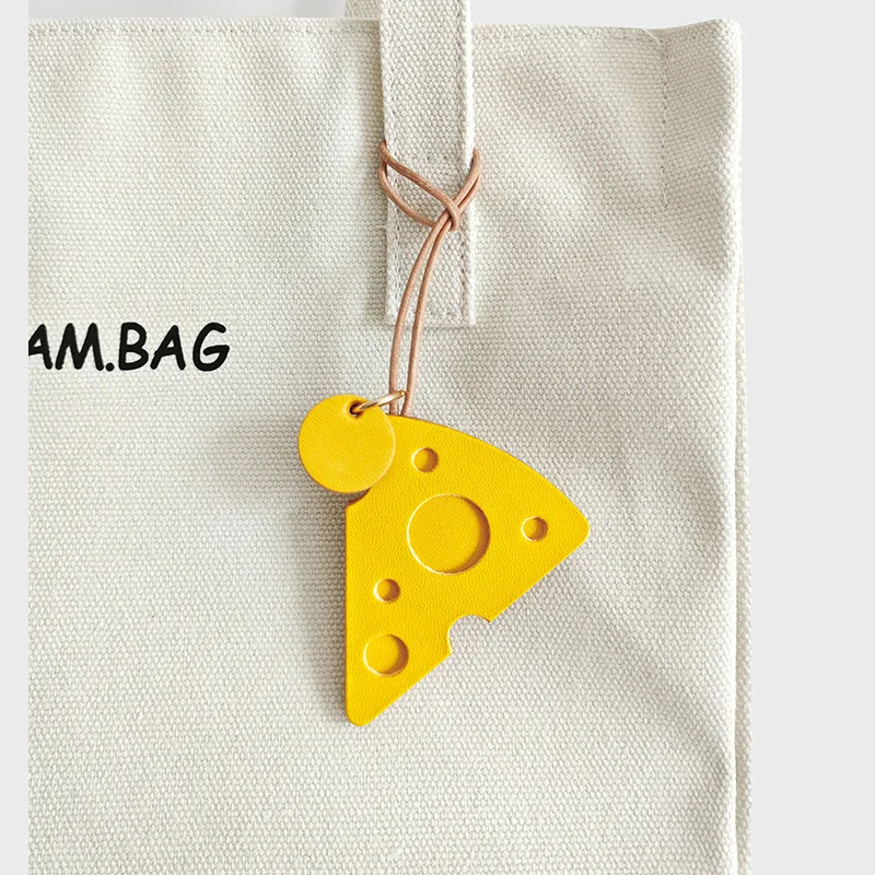 

Original handmade double-sided genuine leather cheese pendant, cute bag pendant, car keychain pendant, creative gift
