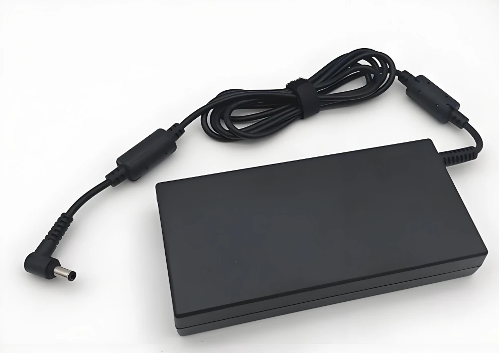 

Зарядное устройство для ноутбука MSI Katana 15 B12UCX/B12UCXK/B12UDX/12UDK/12UDXK/B13UCXK/B13UDXK MS-1585 17 B12UCR/B12UCXK/B12UDXK MS-17L5