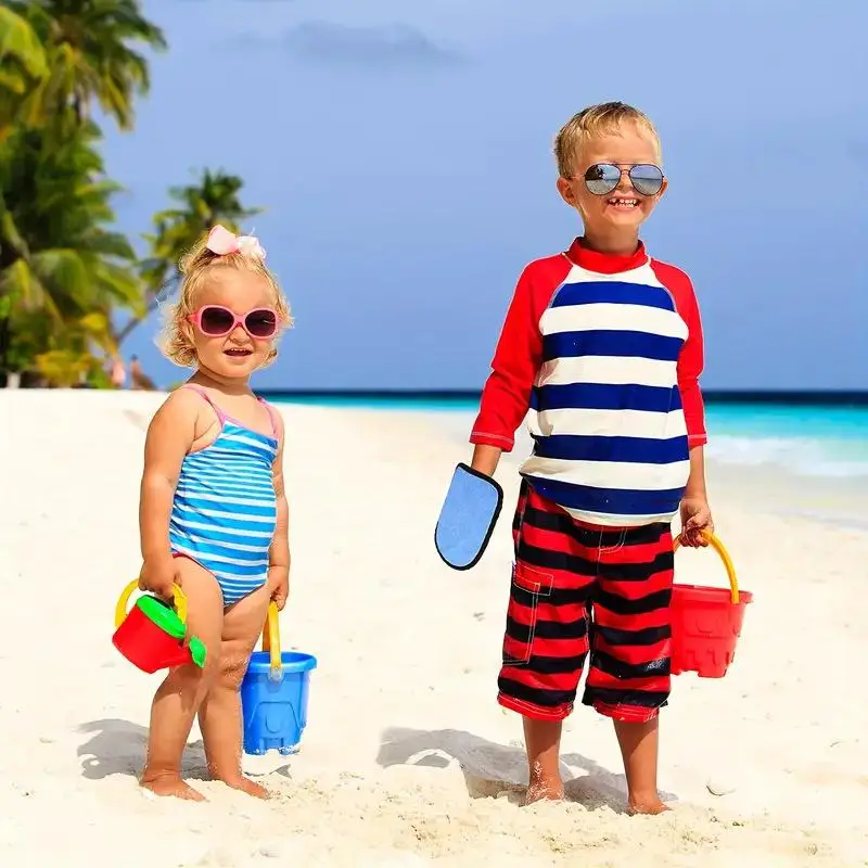 1 قطعة قفازات إزالة رمل الشاطئ الزرقاء للأطفال لإزالة الرمل من جسم الطفل قفازات إزالة الرمل للعب بالرمال #4