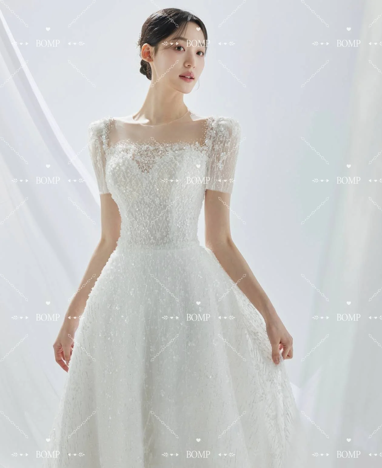 BOMP 매력적인 스위트하트 한국 웨딩 파티 드레스 짧은 소매 비즈 이브닝 가운 사진 촬영 신부 드레스 맞춤 웨딩드레스