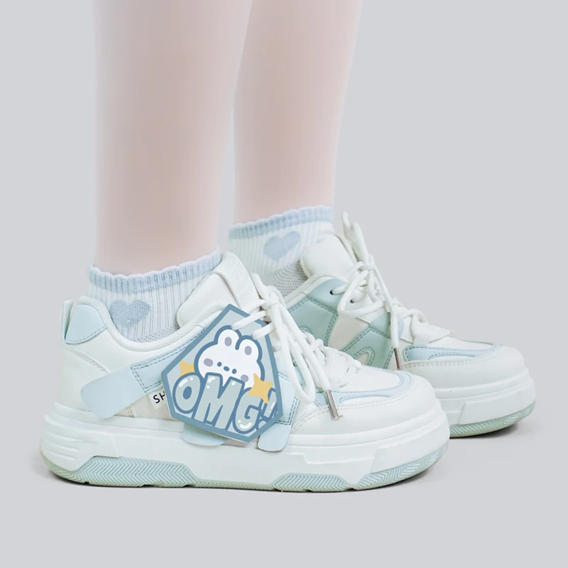 Amy and Michael 2024 New Lovely Girls Students Sports Casual Sneakers Female White Skateboard Shoes Women Low Top Anime Shoes