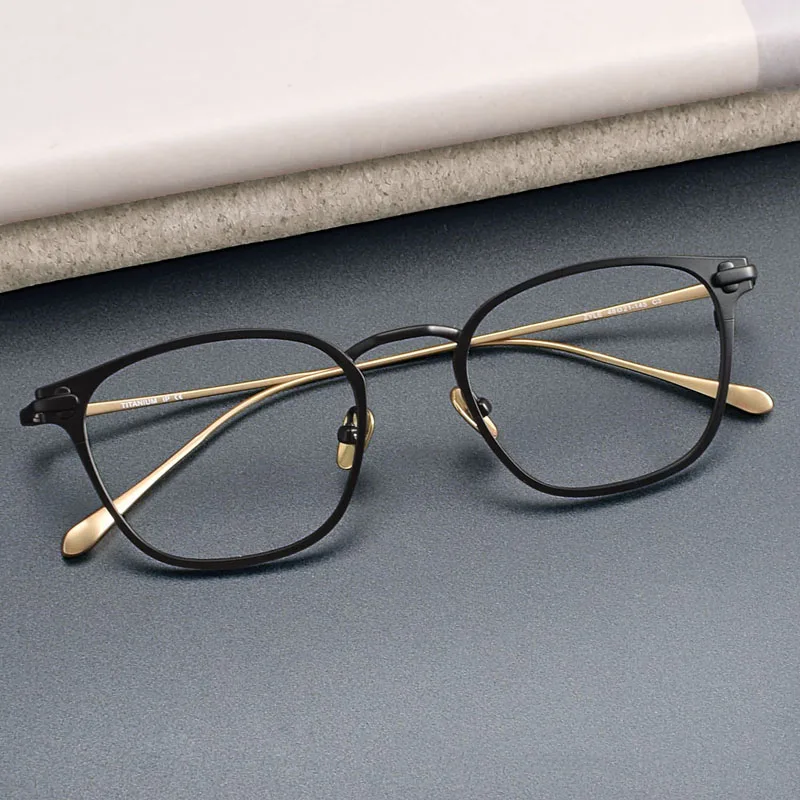 Men Women Distressed Antiqued Square Myopia Glasses Frame Male Female Classic Vintage Aged Black Gold Pure Titanium Spectacles