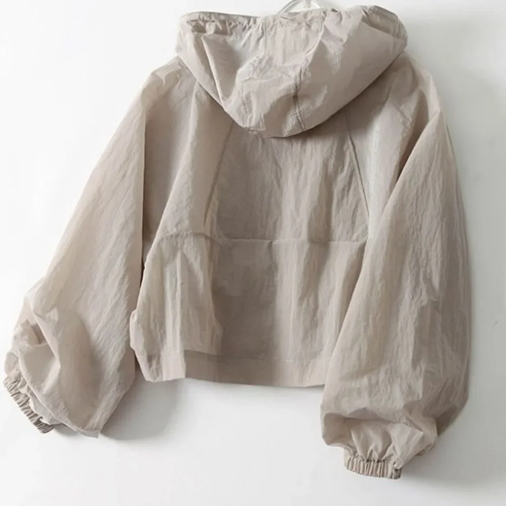 Abbigliamento sottile per protezione solare Giacca estiva a maniche lunghe allentata anti UV Cappotto da donna impermeabile ad asciugatura rapida Cappotto sportivo da esterno