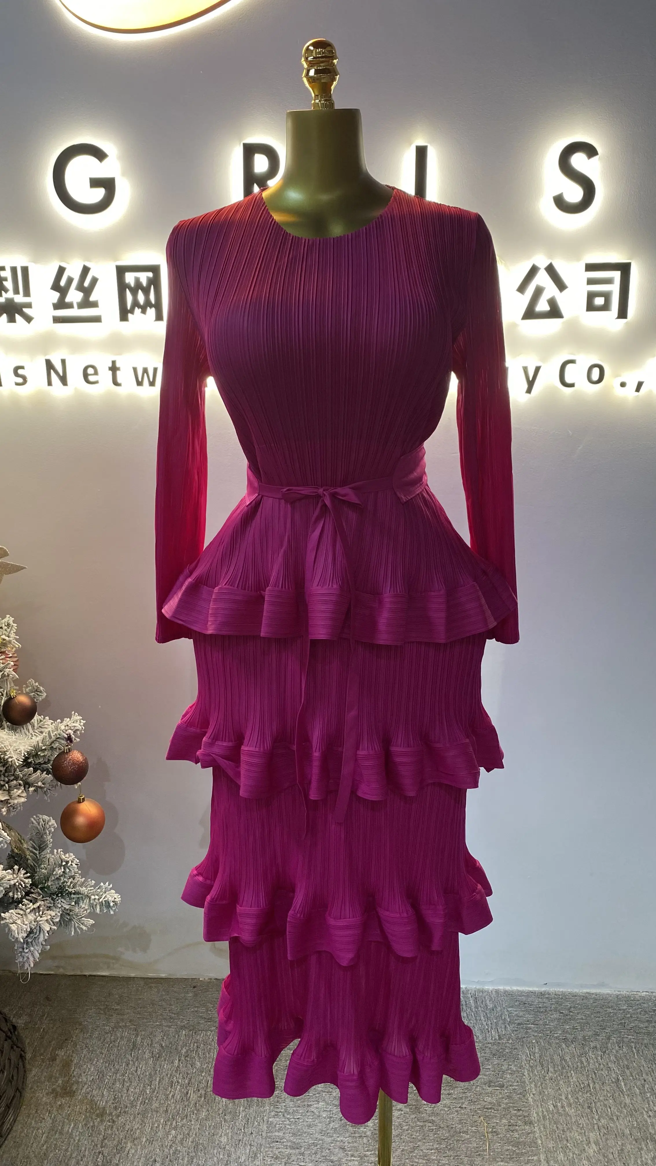 

Women's multi-layered pleated skirt, O-neck, long-sleeved, solid color, ruffled, cake-style belted dress, party attire-GZXX051