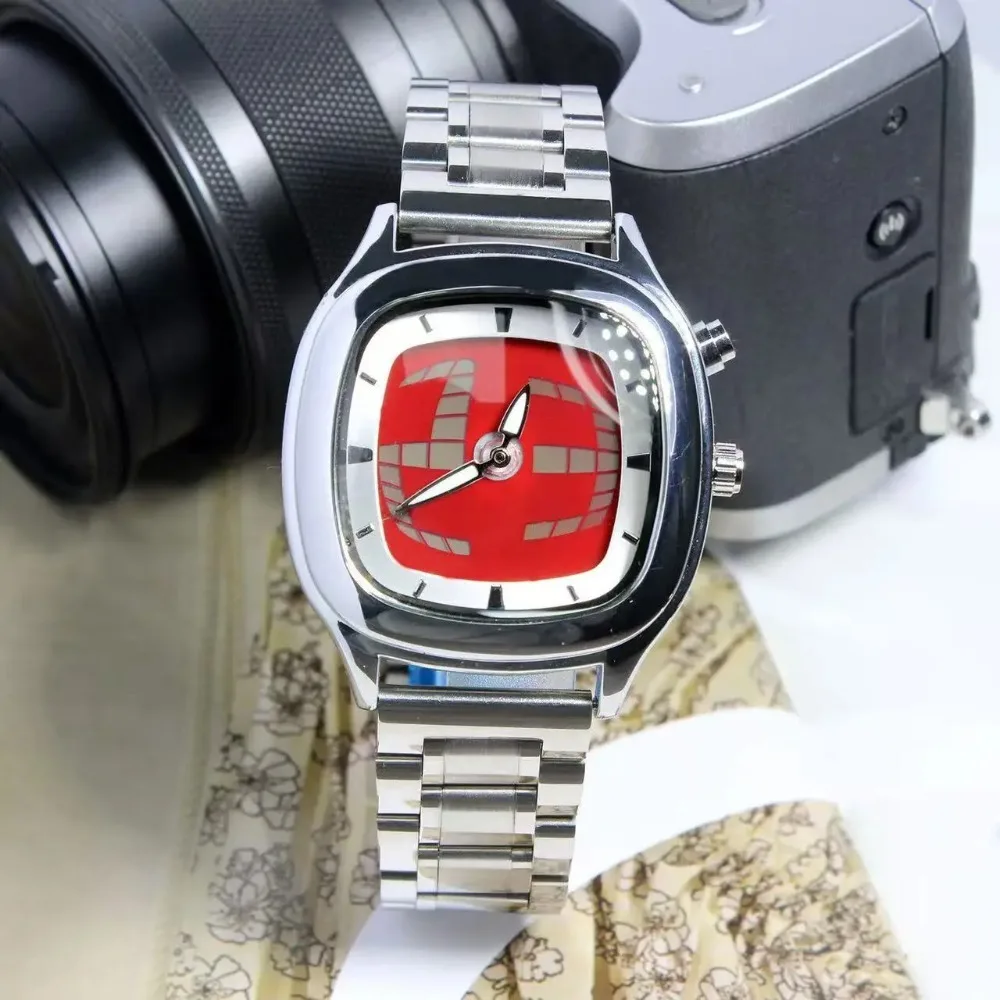 Red Quartz Watch Color Square Y2K Pointer Number Dual Display Steel Personalize Hot Watches Men Business Dynamic Design Clcok