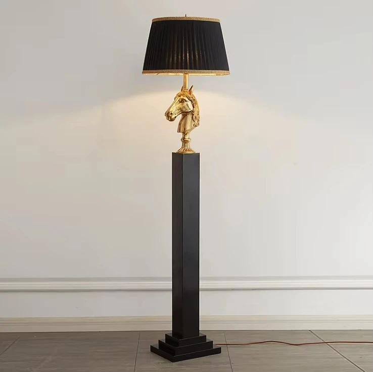 French Retro Black Floor Lamp Indoor Decoration Standing Light Golden Horse Head Art Design Floor Lamps for Living Room Office