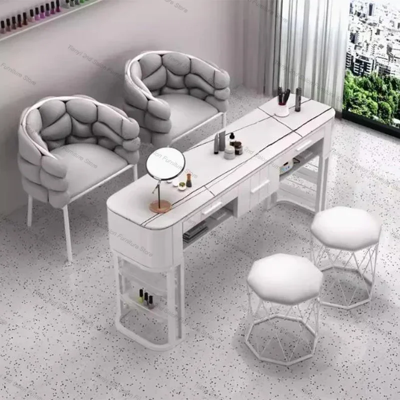 Miniatury - zdjęcie 2