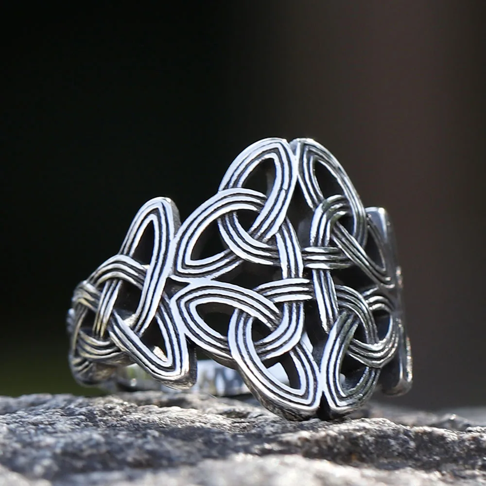 2023 New fashion Vintage Celtic Knot Totem Ring Nordic Mythology Viking Warrior Men\'s Ring Domineering Fashion jewelry for gift