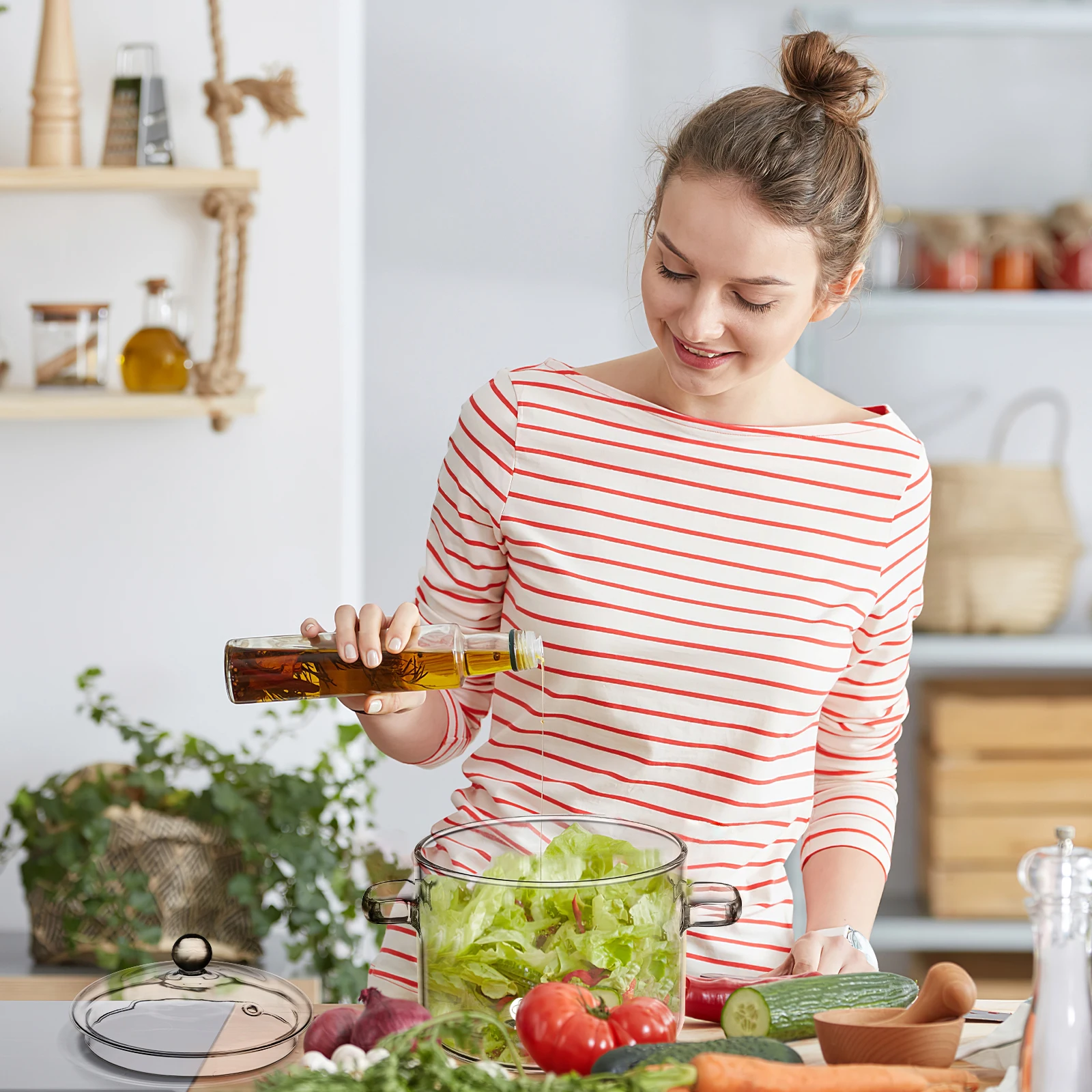 

Household Clear Soup Pot with Lid High Borosilicate Glass Cooking Pot for Stove Noodles Vegetables Transparent Design Portable
