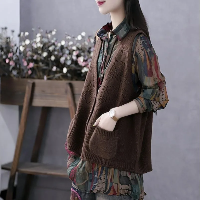 2023 Autumn and Winter Women\'s Pullover V-neck Hollow Out Patchwork Solid Color Loose Fashion Casual Elegant Sleeveless Tops