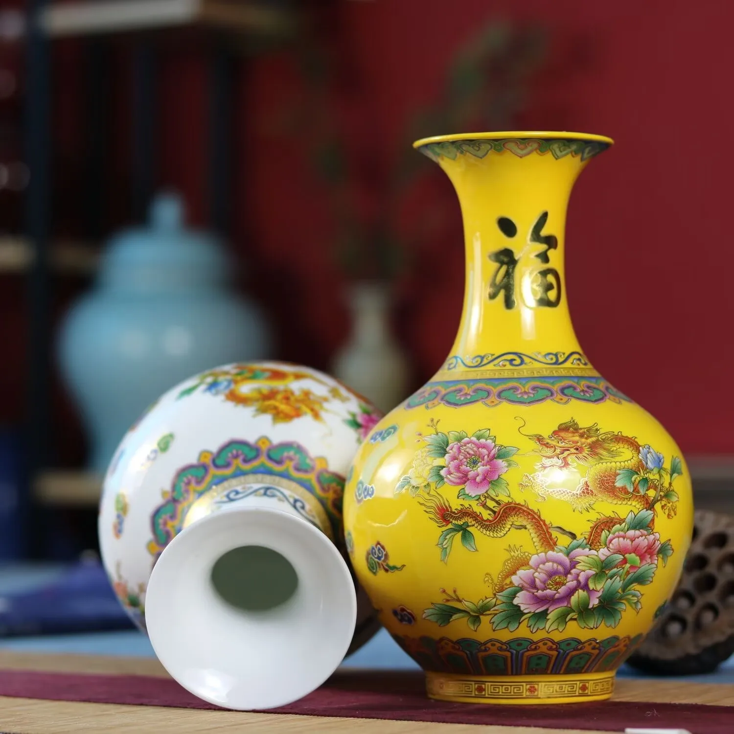 Jingdezhen Porcelain Vase Porch Ornaments Antique Official Enamel Porcelain Antique Collection Square Vase