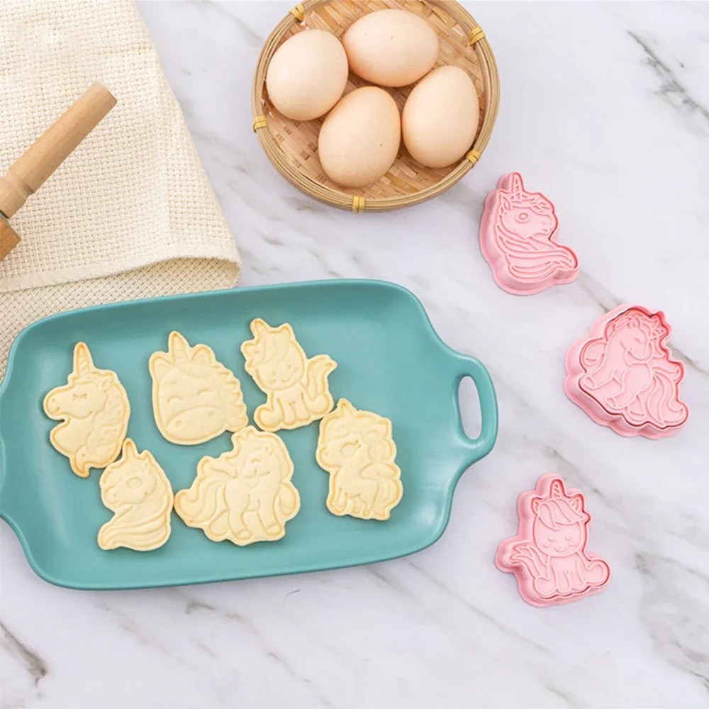 

6pcs Unicorn Shape Cookie Cutters 3D Cartoon Cookie Stamp Biscuit Mold Cookie Plunger Cutter DIY Baking Mould Gingerbread EA