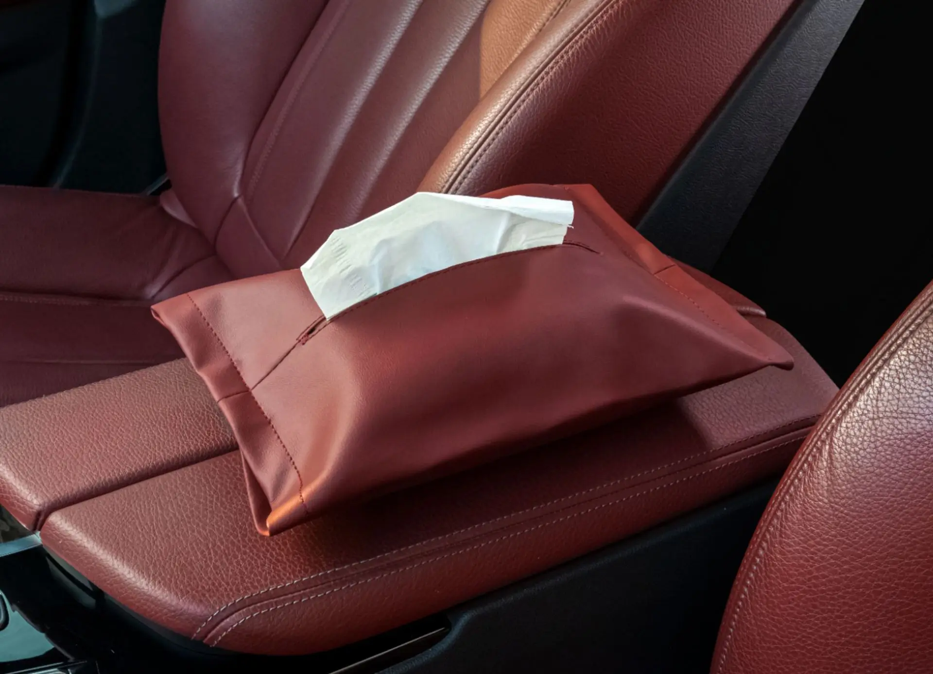 Car Hanging Napkin Paper Holder In Sun Visor Seat Back Armrest Portable Tissu Organizer Case PU Leather Tissue Box