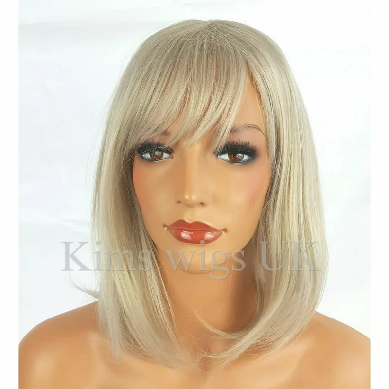 LIGHT SILVER GREY LADIES WOMENS SHOULDER LENGTH LAYERED BOB WIG HEAT RESISTANT