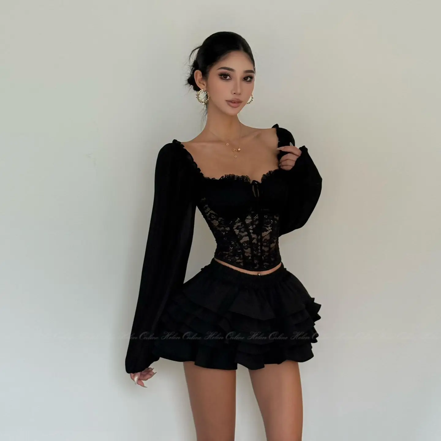 

Onalippa 2021, сексуальная модная подушка на грудь, французский дизайн, с рукавами-фонариками, темная кружевная рубашка на одно плечо, женский топ