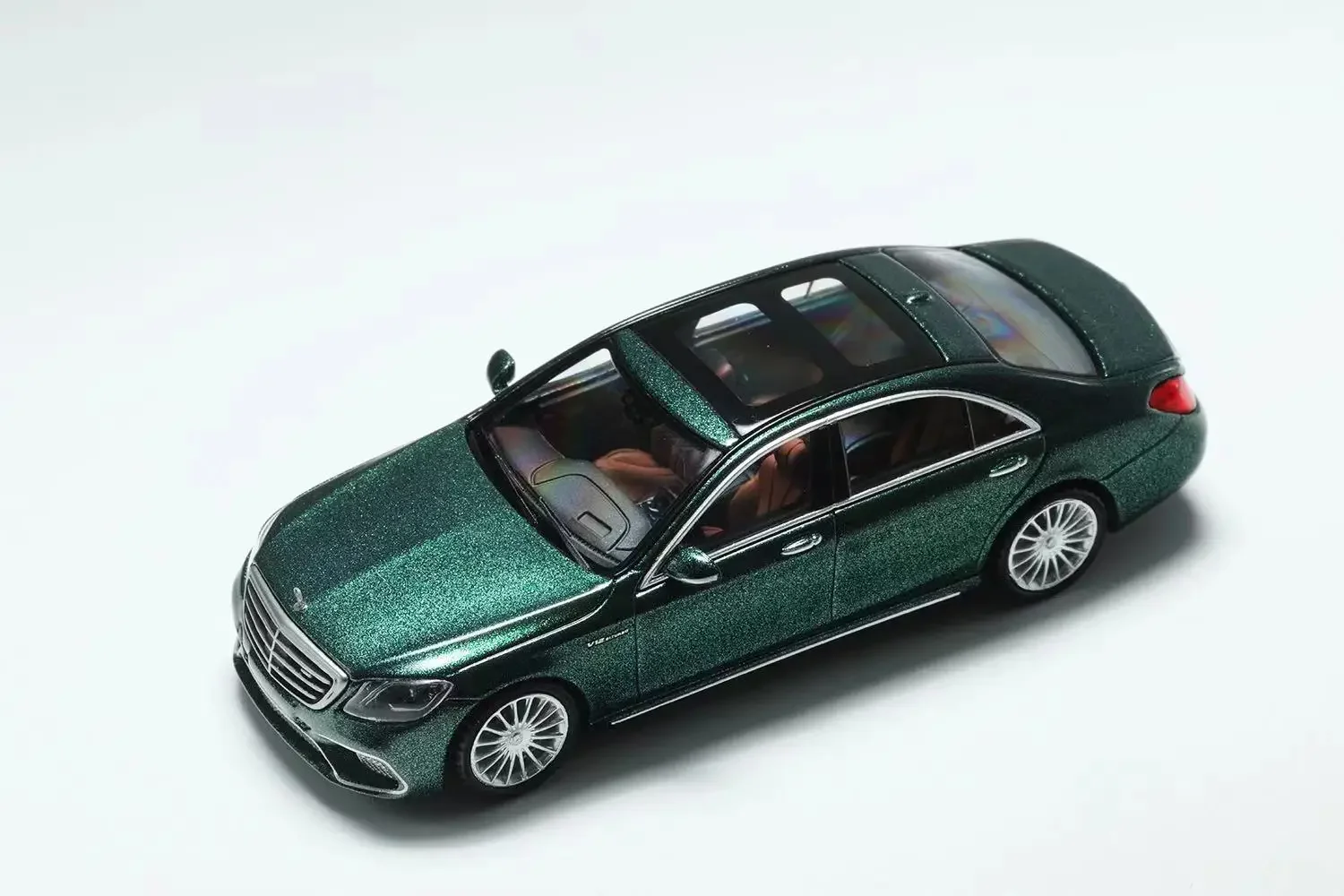 Kingmodel-Carro Modelo Diecast, S65 Verde e Branco, 1:64