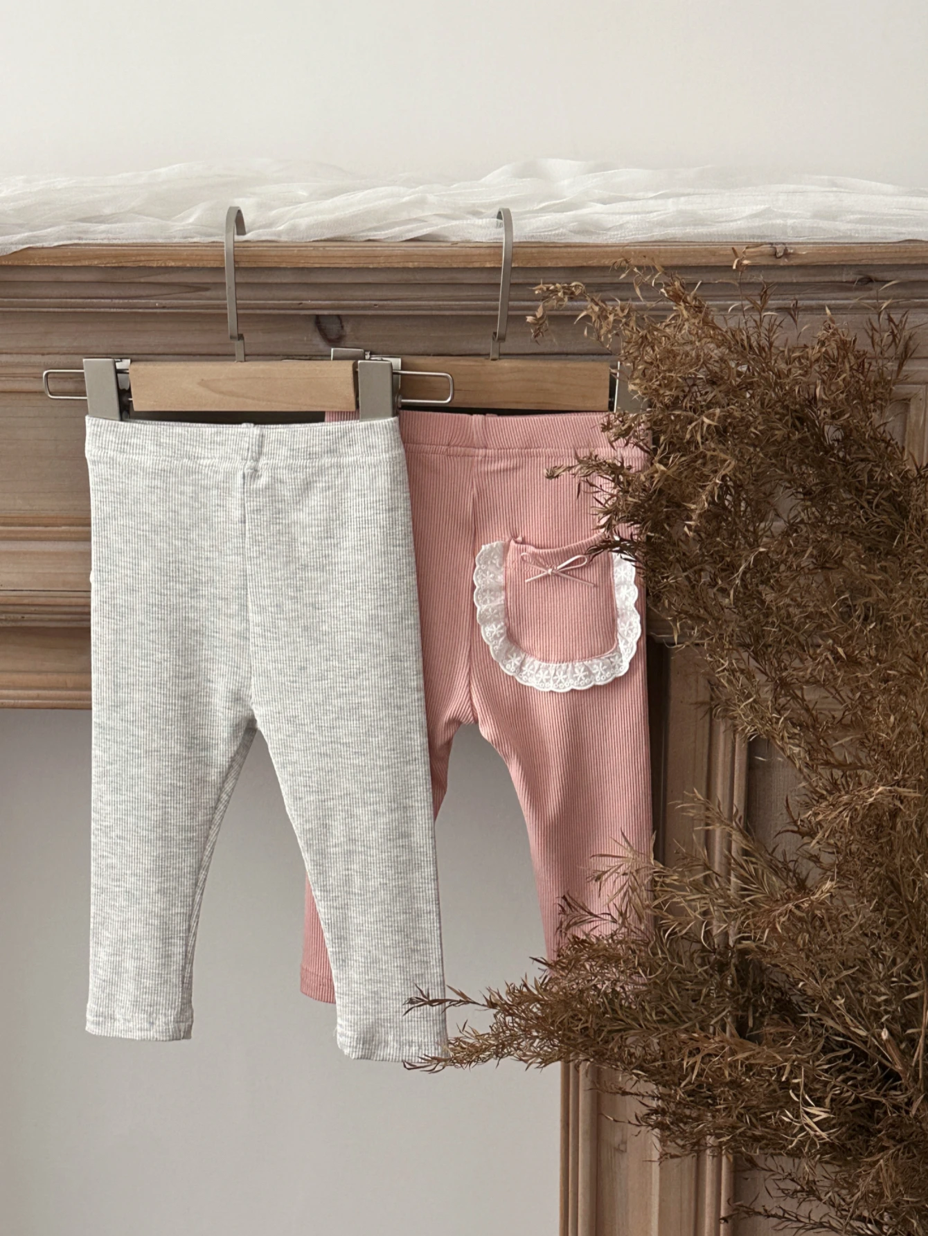 Spring Baby Ribbed Knit Leggings Elastic Solid Color Sweet Lace Pocket Soft Casual Trousers For Infant Girls Daily Wear
