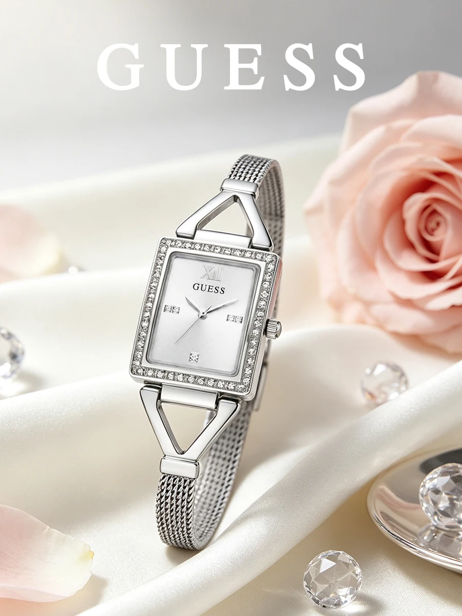 Reloj de moda para mujer GUESS GW0400L1, con esfera analógica cuadrada, correa de malla plateada y movimiento de cuarzo, ideal para el día a día, para ocasiones informales o como regalo de Navidad.