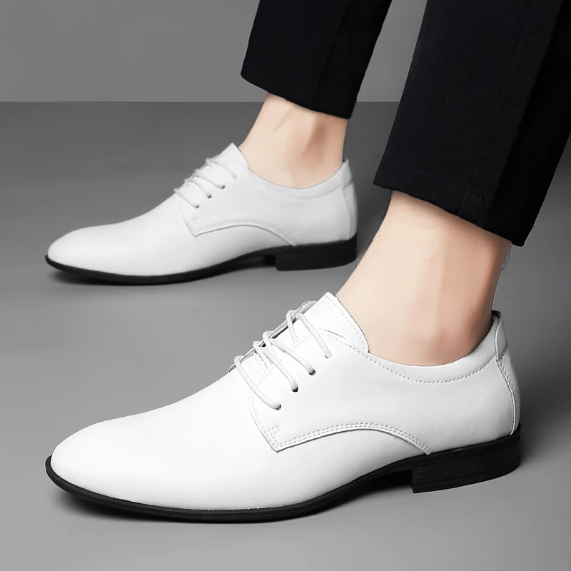 Spring and Autumn New Men's Comfortable Pointed Lace Up Blok Leather Shoes Fashion Brand Men's Banquet Wedding Leather Shoes