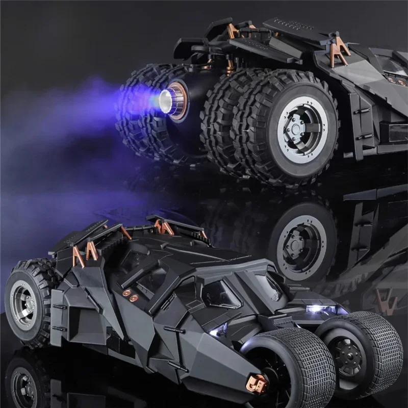 1/18 Classic Movie Car 2008 Batmobile Concept Bat Sports Car Model Diecast Metal Toy Racing Car Model Sound and Light Kids Gifts