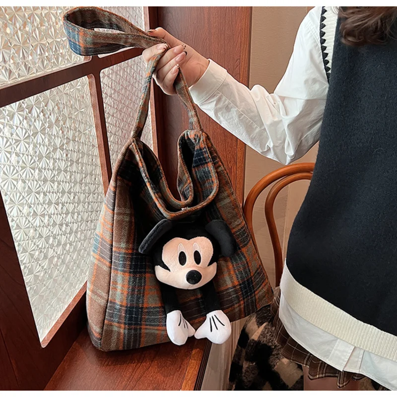 Disney autumn and winter Mickey Mouse retro fashion portable women's bag cartoon doll plaid simple versatile shoulder bag